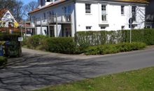 Frons von der Straße