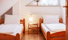 3.Schlafzimmer im Dachgeschoss mit 2. Einezelbetten