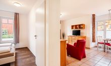 Blick auf Wohn- und Schlafzimmer