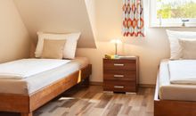 2. Schlafzimmer mit Verdunklug