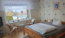 Schlafzimmer mit Boddenblick