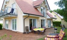 Villa Florenz Erdgeschoss, mit eigenem Eingang, ruhige Lage