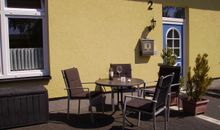 Die möblierte Terrasse