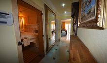 44b Bel Air  Flur mit Sauna