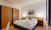 Doppelbett-Schlafzimmer