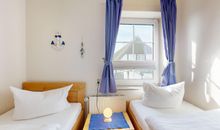 Schlafzimmer mit 2 Einzelbetten
