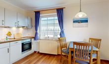 Ganz oben ist die Penthouse-Wohnung Nr.18 mit rundum laufenden Balkon.
