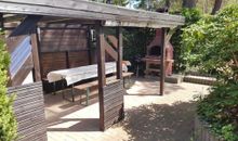 Grillplatz neben der Terrasse gelegen