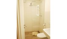1. Bad mit Dusche