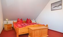 Das zweite Schlafzimmer mit Doppelbett