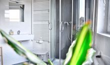 einfach nur wohlfühlen im modernen Badezimmer