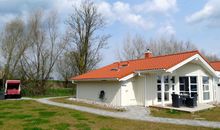 Die Terrasse zur Ferienwohnung.