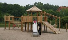 Kinder-Spielplatz 100 m entfernt