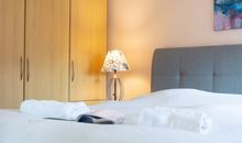 Blick ins Schlafzimmer