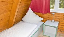 Einzelbett im Nurdachhaus