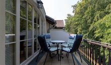 Der große möblierte Balkon