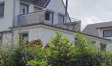 Rückansicht auf die obere Terrasse