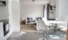 der Essbereich im großen Wohnschlafzimmer