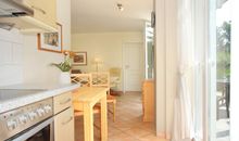 Blick zum Wohnzimmer von der Küche