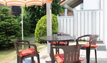 möblierte Terrasse