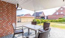 möblierte Terrasse