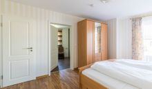 Kleiderschrank