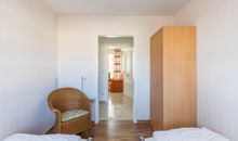 Einzelbetten Kleiderschrank