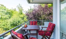 möblierter Balkon