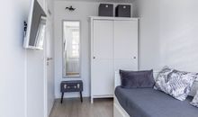Schlafzimmer mit Schlafcouch