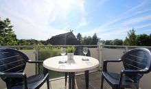 möblierter Balkon