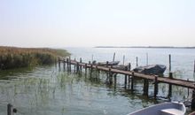Bootfahren, Angeln sowie Baden