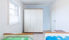 Kleiderschrank Einzelbetten
