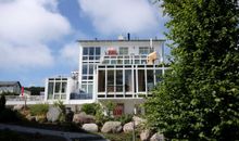 kombinierter Wohn- & Schlafbereich mit Schlafcouch