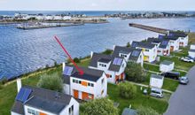 Ferienhaus An der Ostsee by Seeblick Ferien ORO, direkte Wasserlage,Sauna,E-Säule
