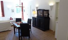 Gut Rattelvitz Parterre A, hochwertig, Sauna, Kamin, eTankstelle, Spielscheune, 15.000qm Parkland